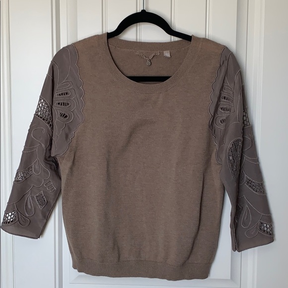 Anthropologie Sweaters - EUC Anthropologie sweater
